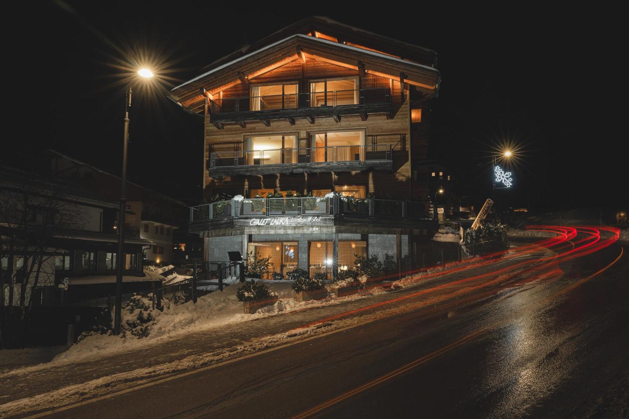 Laura Hotel 4*